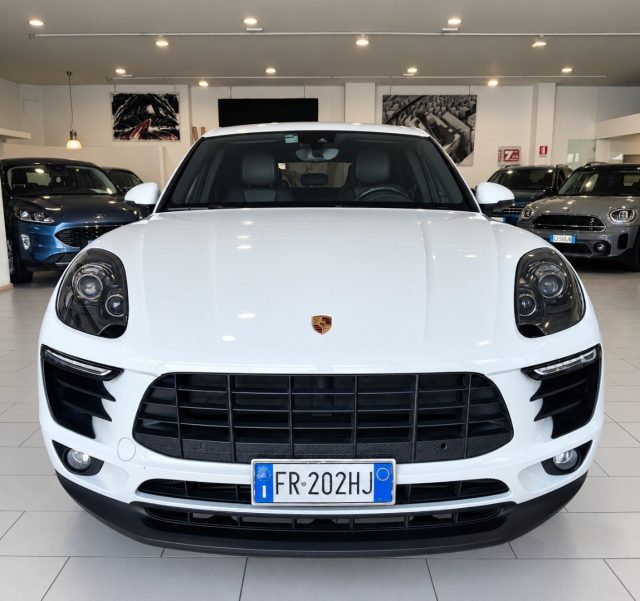 Porsche Macan 2.0 benzina Pelle Navigatore Conto vendita !!!! - foto 2 di 20