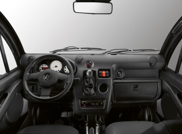Aixam e-Truck Furgone Electric ZTL Free Guidabile Patente AM - foto 4 di 4