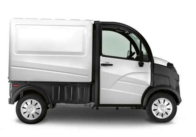 Aixam e-Truck Furgone Electric ZTL Free Guidabile Patente AM - foto 2 di 4