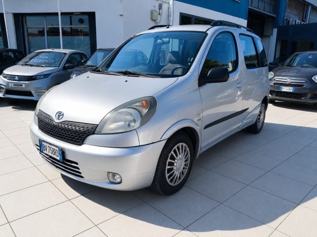 Toyota Yaris Verso 1.3i 16V Ok Neopatentati - foto 3 di 4