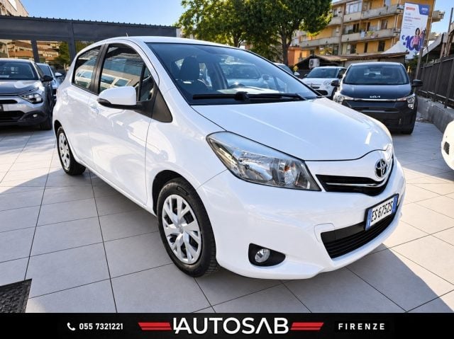 Toyota Yaris 1.0 5 Porte Lounge Retrocamera Neo Patentati, del 2013, 155.000 km, in vendita a Firenze (FI)