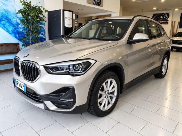 BMW X1 xDrive18d Automatic Business Advantage Aziendale - foto 3 di 4
