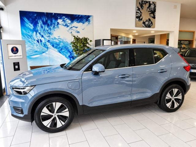 Volvo XC40 T4 Recharge Plug-in Hybrid Inscription Expression - foto 3 di 4