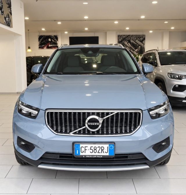 Volvo XC40 T4 Recharge Plug-in Hybrid Inscription Expression - foto 2 di 4