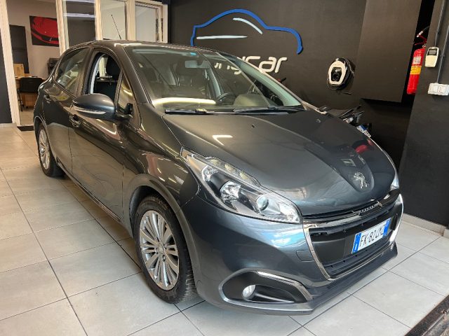 Peugeot 208 1° serie PureTech 82 5 porte Active usato a COLLEGNO