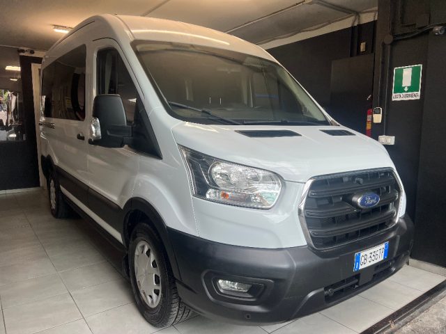 Ford Transit 310 2.0TDCi EcoBlue 130CV aut. PM-TM Combi Trend usato a COLLEGNO