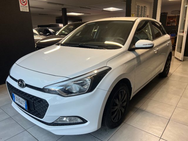 Hyundai i20 1.2 84 CV 5 porte Style - foto 2 di 4