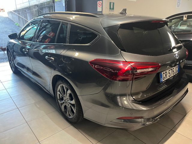Ford Focus 1.0 EcoBoost Hybrid 125 CV SW ST-Line - foto 4 di 4