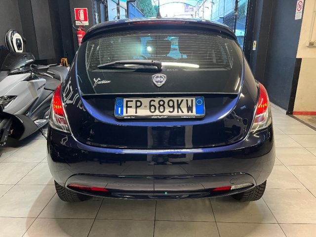 Lancia Ypsilon 1.3 MJT 16V 95 CV 5 porte S&S Gold - foto 4 di 4