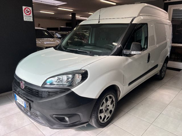 Fiat Doblo Doblò 1.6 MJT 105CV 3 POSTI Cargo Maxi XL Lounge - foto 2 di 4