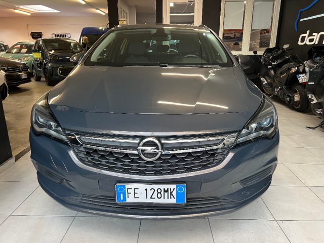 Opel Astra 1.4 100CV Sports Tourer Cosmo - foto 3 di 4