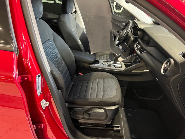 Alfa Romeo Stelvio 2.2 Turbodiesel 160 CV AT8 RWD Business, del 2021, 114.000 km, in vendita a Collegno (TO)