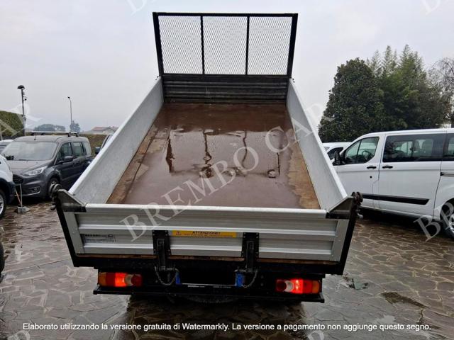 Nissan Cabstar NT400 - foto 3 di 4