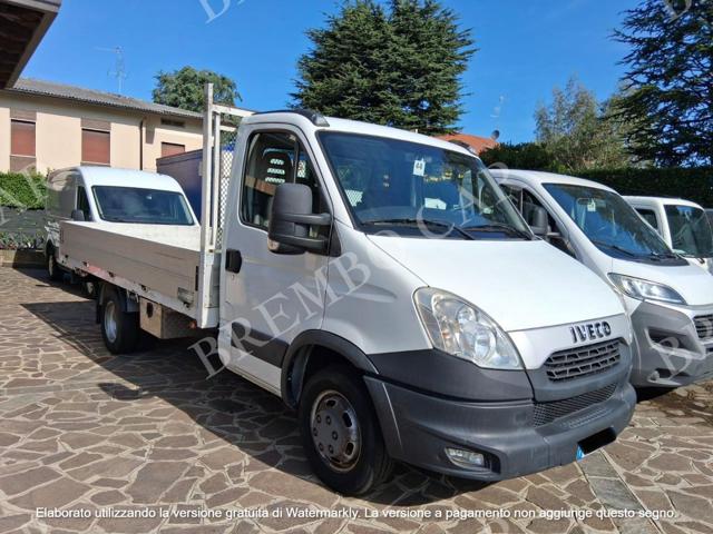 Iveco Daily 35C15 BTor 3.0 HPT PLM-RG Cabinato usato a VALBREMBO