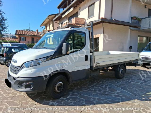 Iveco Daily 35S14 2.3 HPT PLM Cabinato, del 2023, 50.000 km, in vendita a Valbrembo (BG)