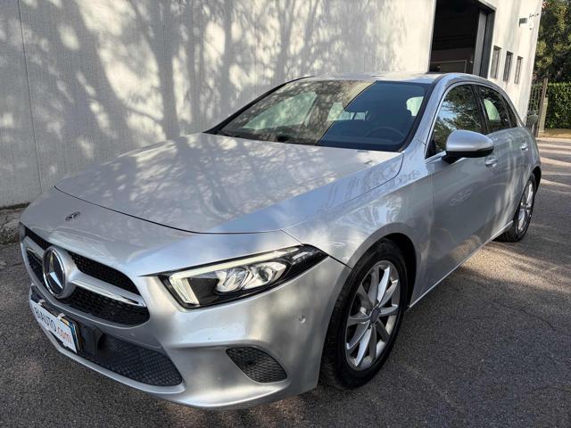 Mercedes-Benz A 180 d Automatic Sport - foto 3 di 4