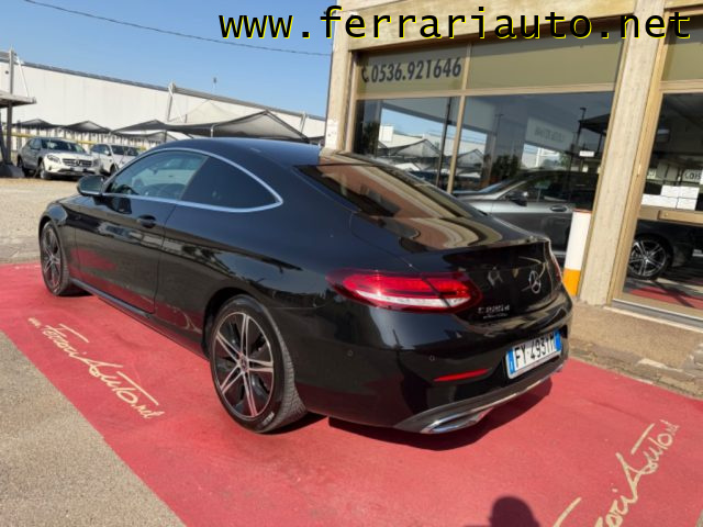 Mercedes-Benz C 220 d Auto Coup� Sport - foto 4 di 4