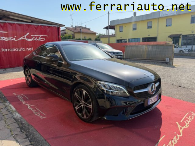 Mercedes-Benz C 220 d Auto Coup� Sport - foto 2 di 4