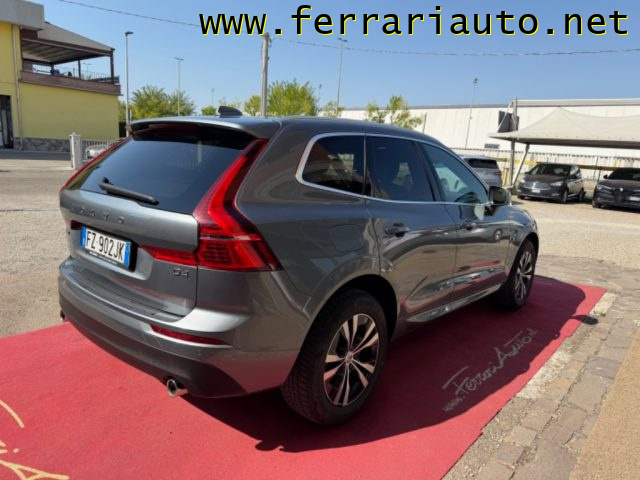 Volvo XC60 D4 Momentum Automatica - foto 3 di 24