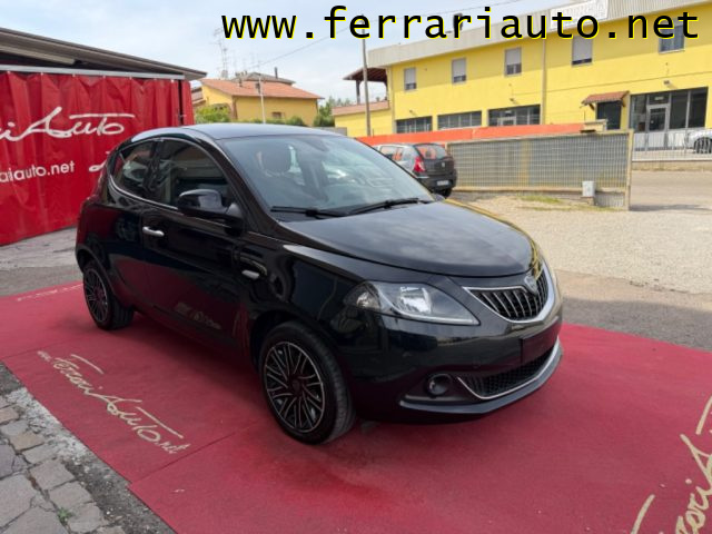 Lancia Ypsilon 1.0 FireFly 5 porte S&S Hybrid Gold NEOPATENTATI - foto 2 di 4