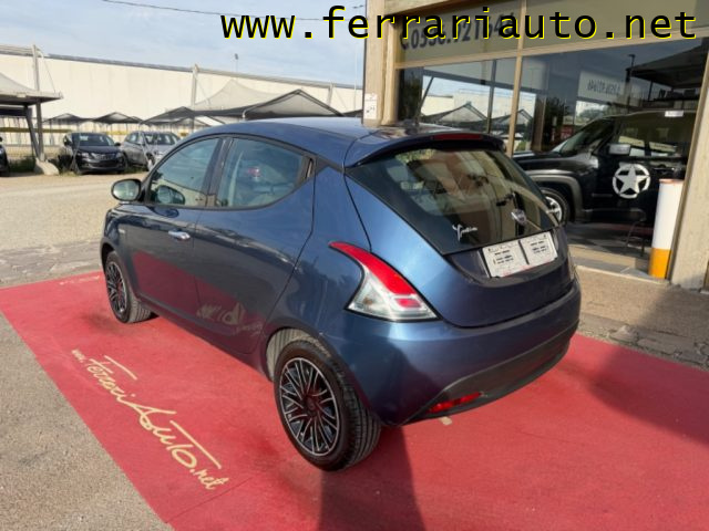 Lancia Ypsilon 1.0 FireFly 5 porte S&S Hybrid Silver NEOPATENTATI - foto 4 di 4