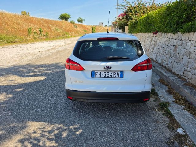Ford Focus 1.5 TDCi 120 CV Start&Stop Pow. SW Titanium Busine - foto 2 di 4