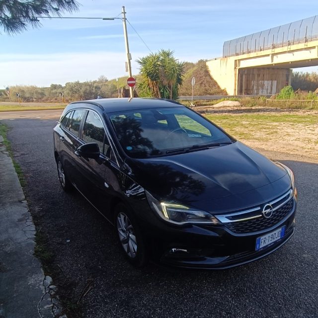 Opel Astra 1.6 CDTi 110CV Start&Stop Sports Tourer Business usato a FRAGAGNANO