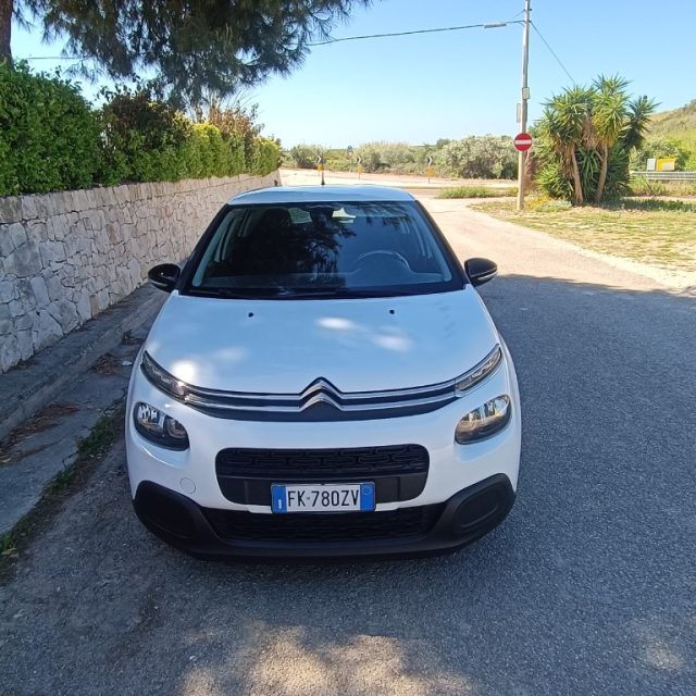 Citroen C3 BlueHDi 100 S&S Feel - foto 2 di 4