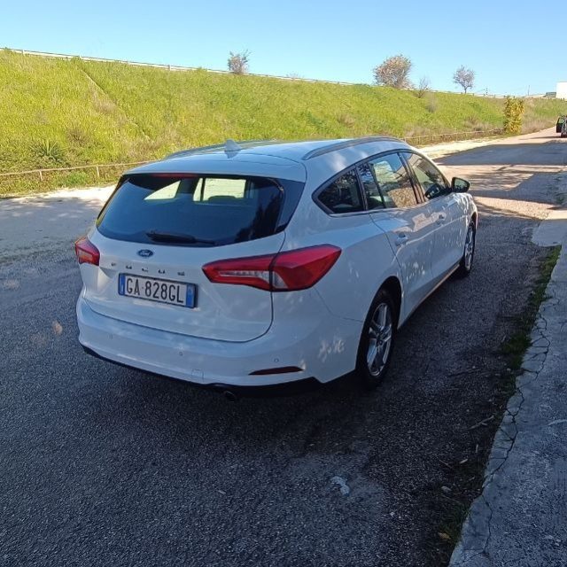 Ford Focus 1.5 EcoBlue 95 CV SW Business - foto 2 di 4