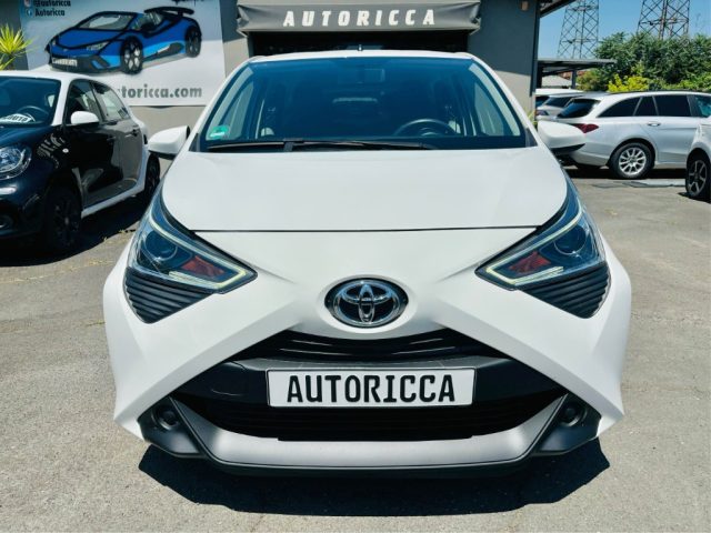Toyota Aygo Connect 1.0 72 CV 5 porte *UNICO PROPRIETARIO* - foto 2 di 4