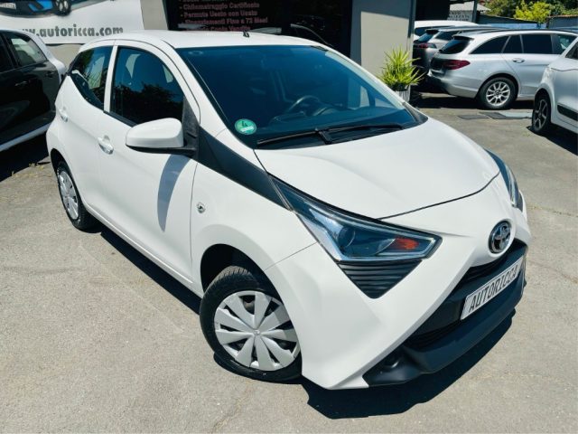 Toyota Aygo Connect 1.0 72 CV 5 porte *UNICO PROPRIETARIO* - foto 3 di 4