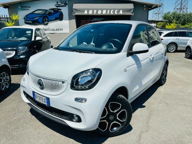 smart forFour 1.0 70CV *AUTOMATICA*TAGLIANDI MERCEDES*UNICOPROPR usato a ROMA