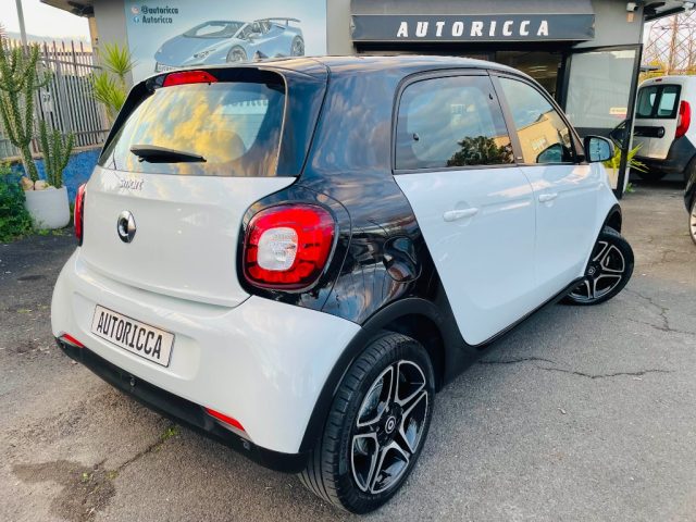 smart forFour 90CV Turbo *AUTOMATICA*STRAFULL OPTIONAL*UNICOPROP - foto 4 di 12