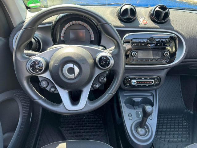 smart forTwo CABRIO 1.0 70CV Passion *TUTTI TAGLIANDI MERCEDES*, del 2018, 50.000 km, in vendita a Roma (RM)