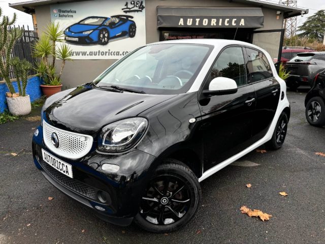 smart forFour 1.0 70CV Passion UNICO PROPRIETARIO*INTERNI BIANCO usato a ROMA