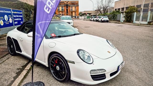 Porsche 911 Carrera GTS Cabriolet - foto 3 di 4