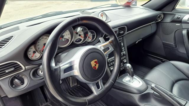 Porsche 911 Carrera GTS Cabriolet - foto 4 di 4