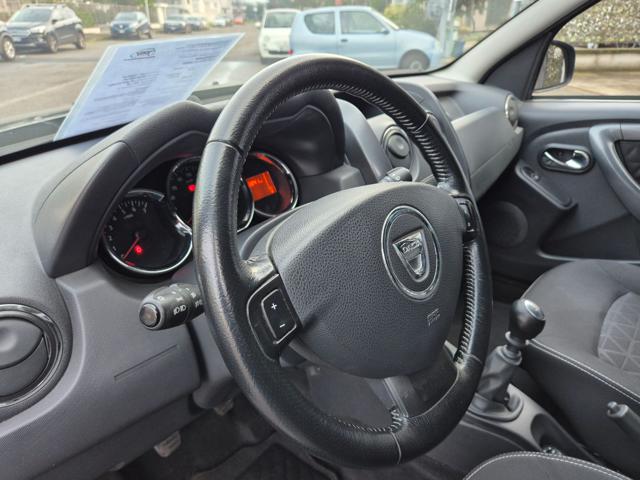 Dacia Duster 1.5 dCi 110CV 4x2 Lauréate, del 2014, 73.000 km, in vendita a Cornaredo (MI)