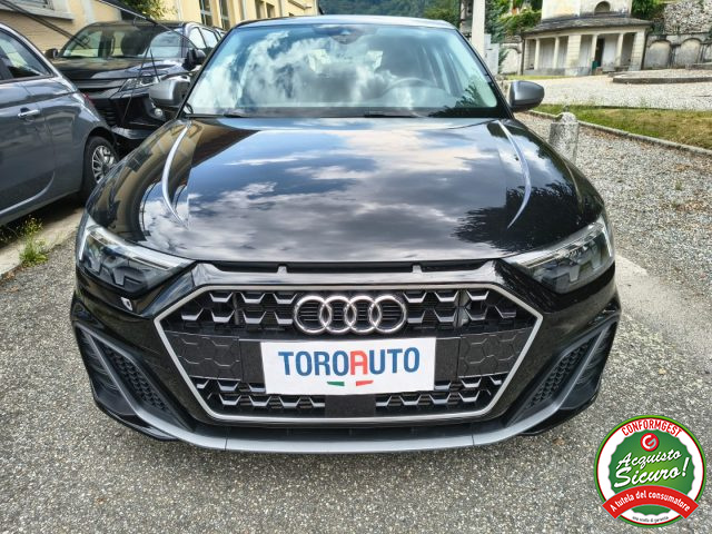 Audi A1 SPB 40 TFSI S tronic S line edition UNICO PROPR. - foto 2 di 4