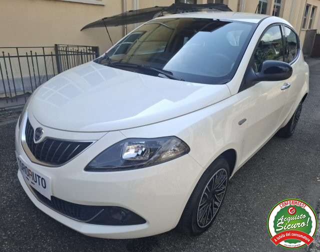 Lancia Ypsilon 1.0 FireFly 5 porte S&S Hybrid Gold UN.PROP. - foto 3 di 4