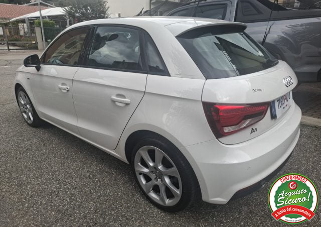 Audi A1 SPB 1.6 TDI 116 CV Sline TETTO APR. - foto 4 di 4