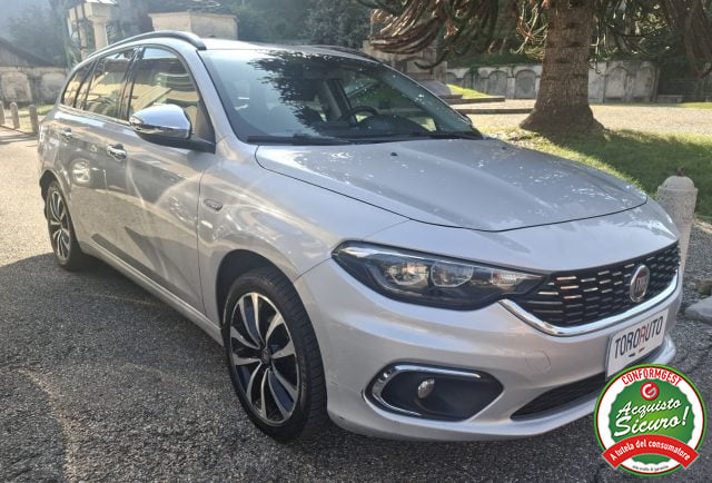 Fiat Tipo 1.6 Mjt S&S DCT SW Lounge, del 2018, 195.132 km, in vendita a Varallo (VC)