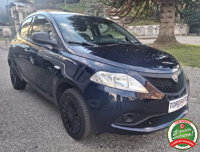 Lancia Ypsilon 1.2 69 CV 5 porte GPL UN.PROP.Ecochic Elef. Blu, del 2019, 160.235 km, in vendita a Varallo (VC)