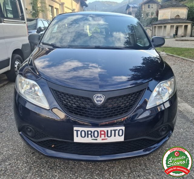 Lancia Ypsilon 1.2 69 CV 5 porte GPL UN.PROP.Ecochic Elef. Blu - foto 2 di 4