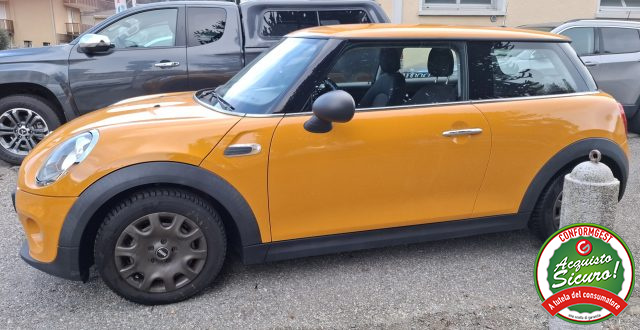 MINI One 1.2 One 75 CV - foto 4 di 4