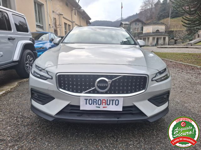 Volvo V60 Cross Country B4 (d) AWD Geartronic Business Pro Line - foto 2 di 4