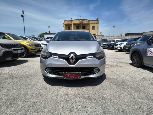 Renault Clio 1.2 75CV 5 porte Costume National usato a VOLLA