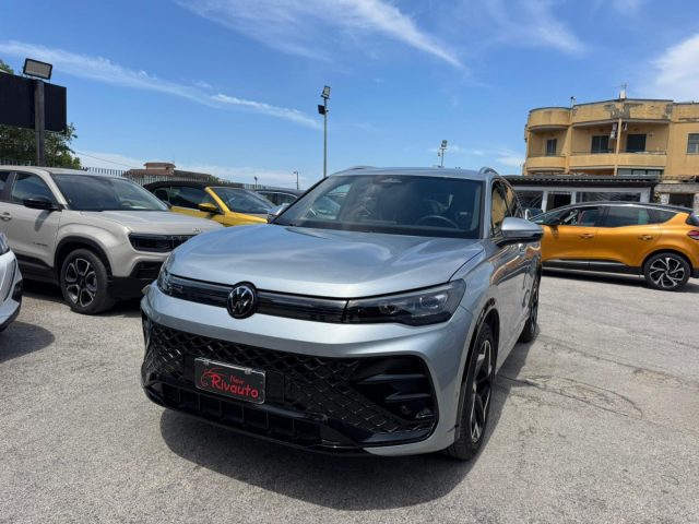Volkswagen Tiguan 2.0 TDI 150 CV DSG R-Line usato a VOLLA