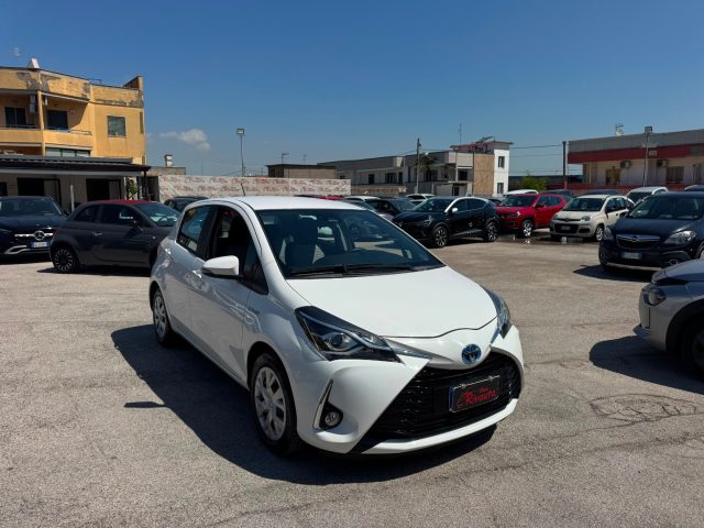 Toyota Yaris 1.5 Hybrid 5 porte Cool usato a VOLLA