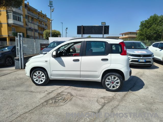 Fiat Panda 0.9 TwinAir Turbo Natural Power Lounge - foto 4 di 4